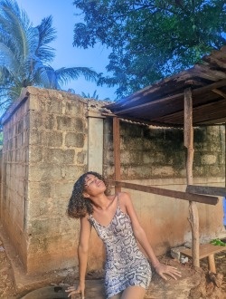 Lolette's profile, a single 20-year-old a woman in 67 Ha