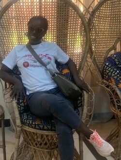 Angèle's profile, a single 46-year-old a woman in Aban