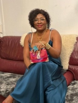 Edwige's profile, a single 49-year-old a woman in Vénissieux