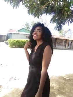 Nirina's profile, a single 41-year-old a woman in Antafiabe