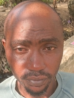 Edmond's profile, a single 42-year-old a man in Texarkana