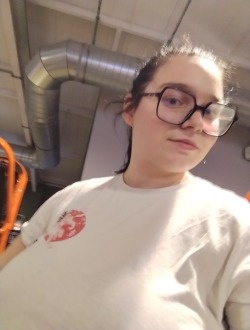 Mélodie's profile, a single 18-year-old a woman in Houdain