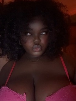 Kelie's profile, a single 24-year-old a woman in Abi