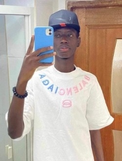 Philippe's profile, a single 22-year-old a man in Porto-Novo