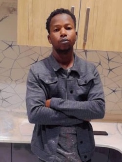 Mahamadou's profile, a single 28-year-old a man in Afia