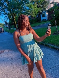 Lucie's profile, a single 32-year-old a woman in Toronto