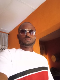 Ismaël's profile, a single 32-year-old a man in Yalou