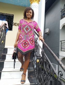 Éloge's profile, a single 41-year-old a woman in Douala
