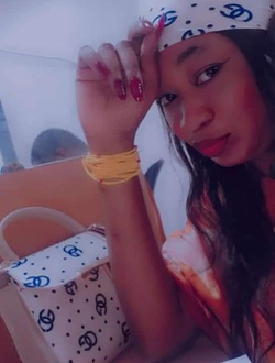 Nass's profile, a single 31-year-old a woman in Casablanca