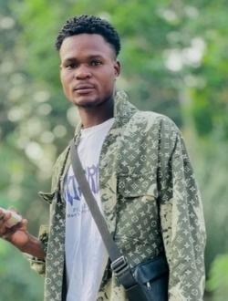 Basile's profile, a single 26-year-old a man in Alépé