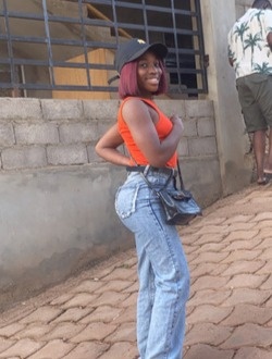 Fabie's profile, a single 22-year-old a woman in Yaoundé