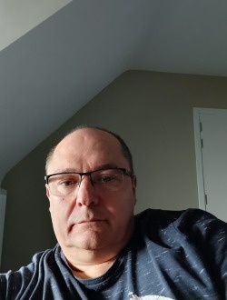 Rene's profile, a single 53-year-old a man in Saint-Ghislain