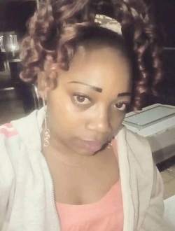 Divine's profile, a single 39-year-old a woman in Douala