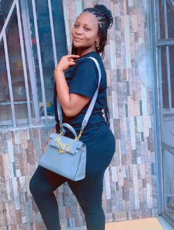 Flovel's profile, a single 28-year-old a woman in Kinshasa Nongo