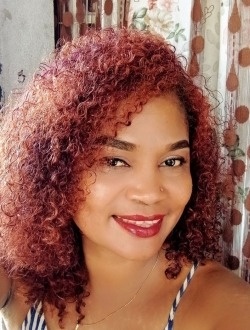 Laingo's profile, a single 40-year-old a woman in Alovingo