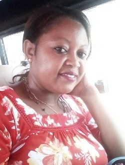 Rosia's profile, a single 35-year-old a woman in Nosy-Be