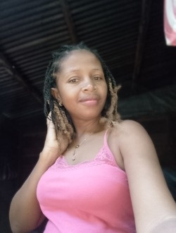 Nirina's profile, a single 36-year-old a woman in Antsiranana