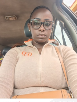 Amira's profile, a single 40-year-old a woman in Yaoundé