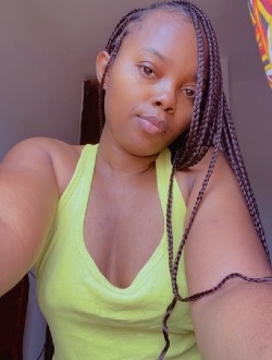 Fernande's profile, a single 29-year-old a woman in Yaoundé