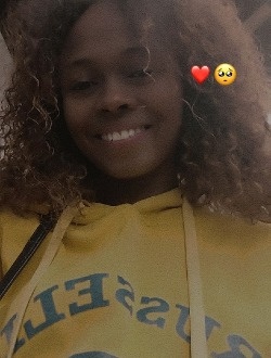 Ella's profile, a single 26-year-old a woman in Antananarivo