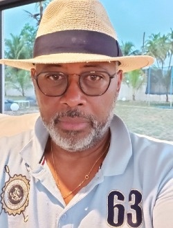 Alex's profile, a single 57-year-old a man in Abidjan