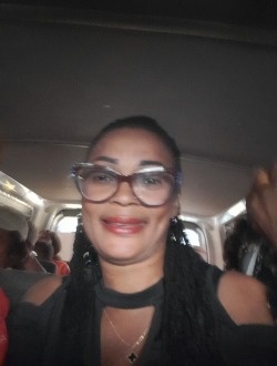 Élisabeth's profile, a single 44-year-old a woman in Yaoundé