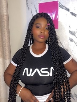 Merveille's profile, a single 23-year-old a woman in Abidjan