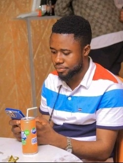 Simen's profile, a single 35-year-old a man in Kinshasa