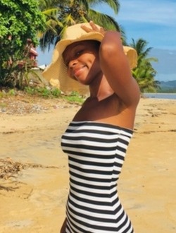 Larah's profile, a single 20-year-old a woman in Sambava