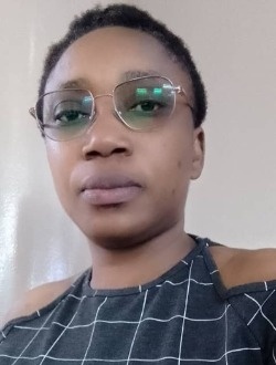 Helvitie's profile, a single 45-year-old a woman in N'Djamena