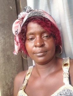 Marie's profile, a single 45-year-old a woman in Akebe-Plaine