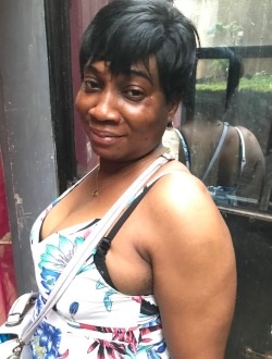 Denise's profile, a single 45-year-old a woman in Yaoundé