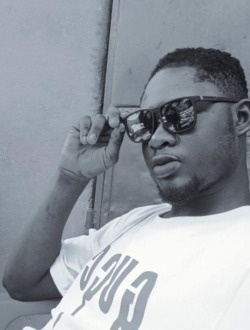 Colonpus's profile, a single 24-year-old a man in Abidjan