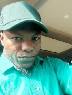 Romuald's profile, a single 32-year-old a man in Ngouso