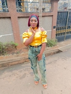 Jacqueline Nina's profile, a single 32-year-old a woman in Yaoundé