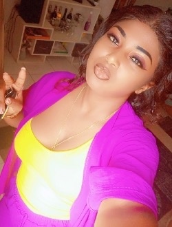 Kimi's profile, a single 34-year-old a woman in Douala