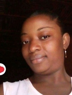 Eva's profile, a single 41-year-old a woman in Yaoundé