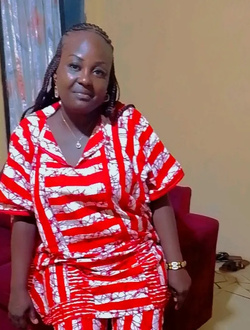 Desna's profile, a single 37-year-old a woman in Yaoundé