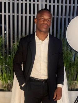 Derrick's profile, a single 28-year-old a man in Abidjan