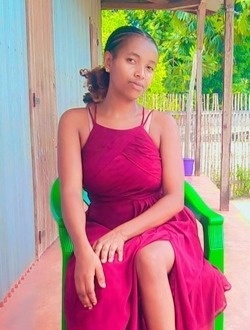 Stidia's profile, a single 23-year-old a woman in Iharan?a