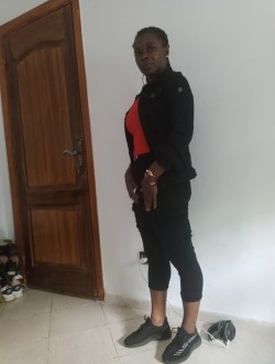 Rolande's profile, a single 31-year-old a woman in Casa Barata