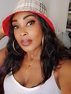 Lizza's profile, a single 47-year-old a woman in Limbe