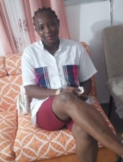 Naomi's profile, a single 42-year-old a woman in Douala