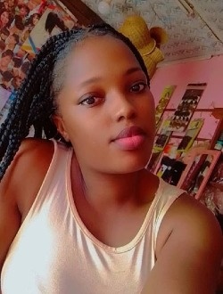 Olive's profile, a single 28-year-old a woman in Odza I