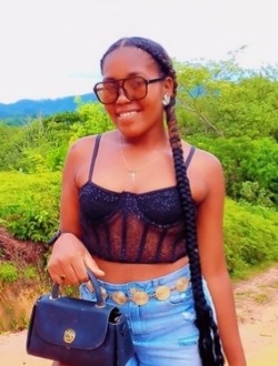 Saida's profile, a single 26-year-old a woman in Antalaha