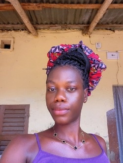 Elise's profile, a single 23-year-old a woman in Lomé