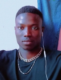 Momo's profile, a single 25-year-old a man in Abattoirs