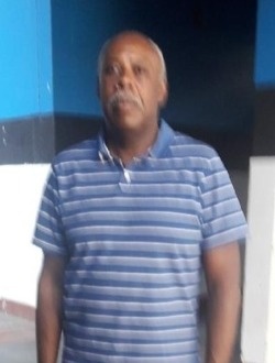 Simon's profile, a single 63-year-old a man in Échirolles