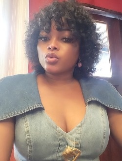 Lumière D'Afrique's profile, a single 38-year-old a woman in Akonolinga