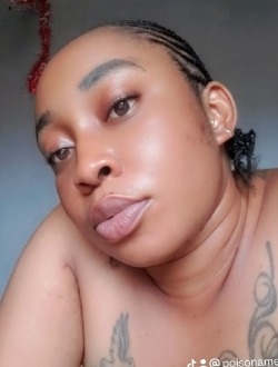 Marthe's profile, a single 31-year-old a woman in Yaoundé